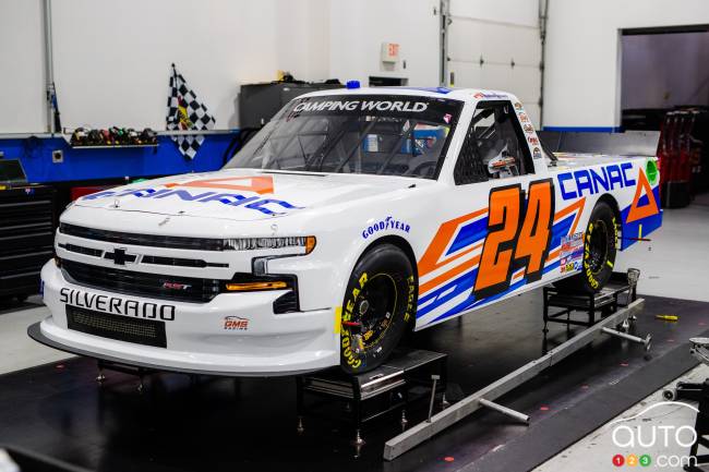 Raphaël Lessard's truck number 24